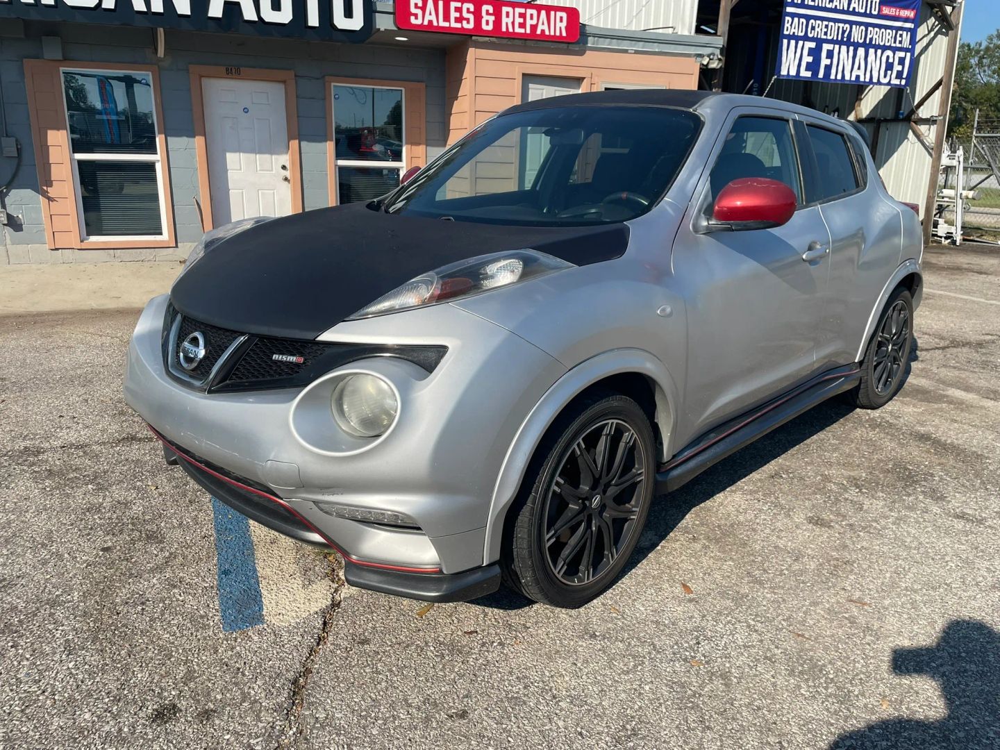 Photo 2 of this Nissan JUKE