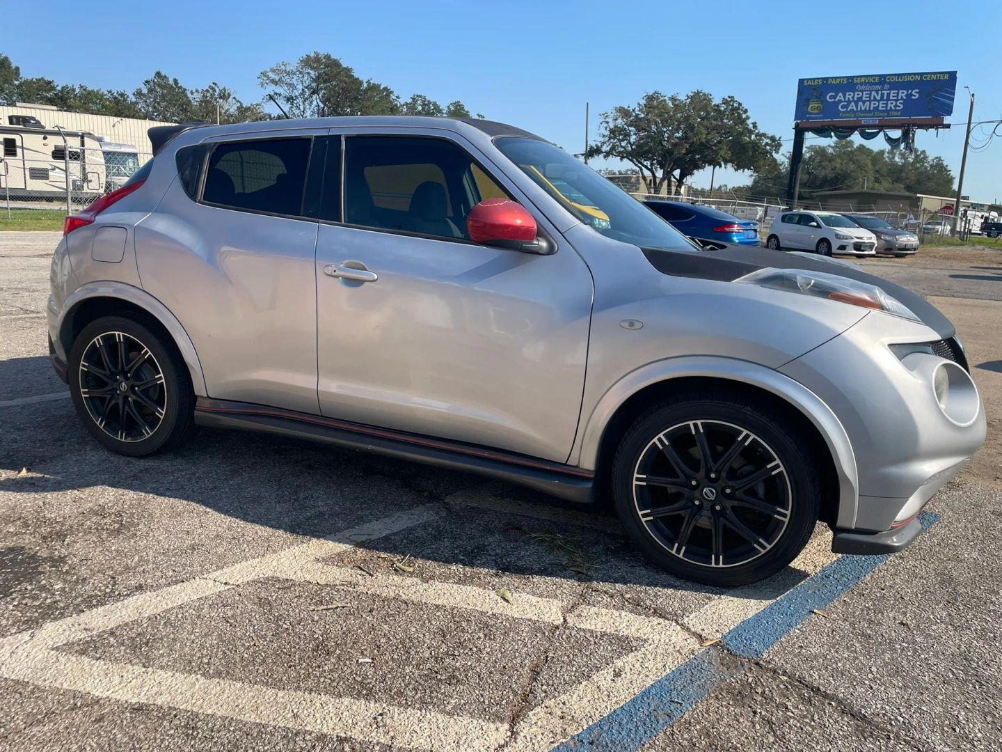 Photo 5 of this Nissan JUKE