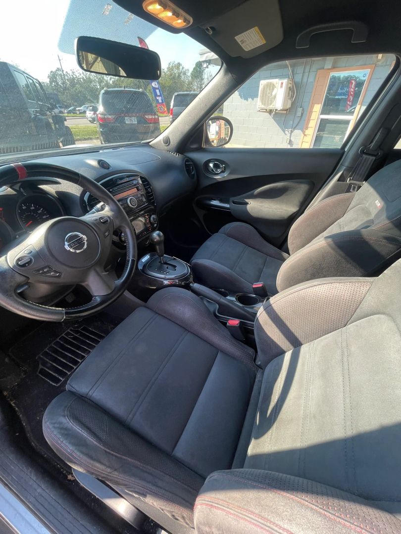 Photo 8 of this Nissan JUKE