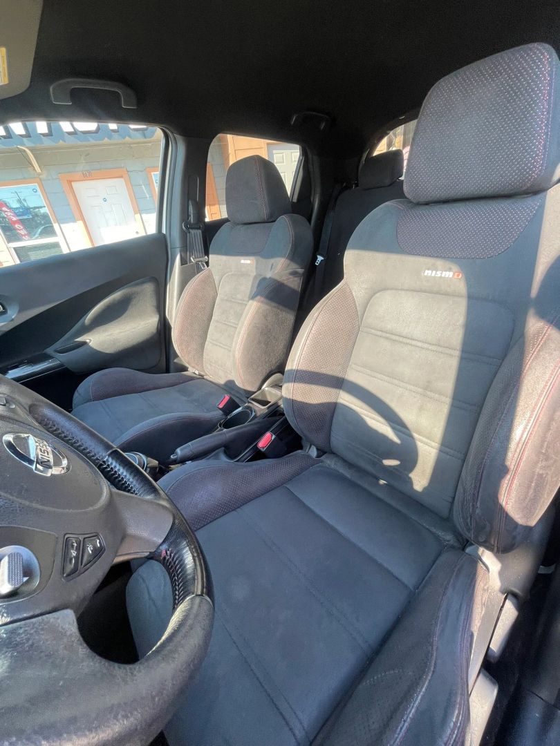 Photo 11 of this Nissan JUKE