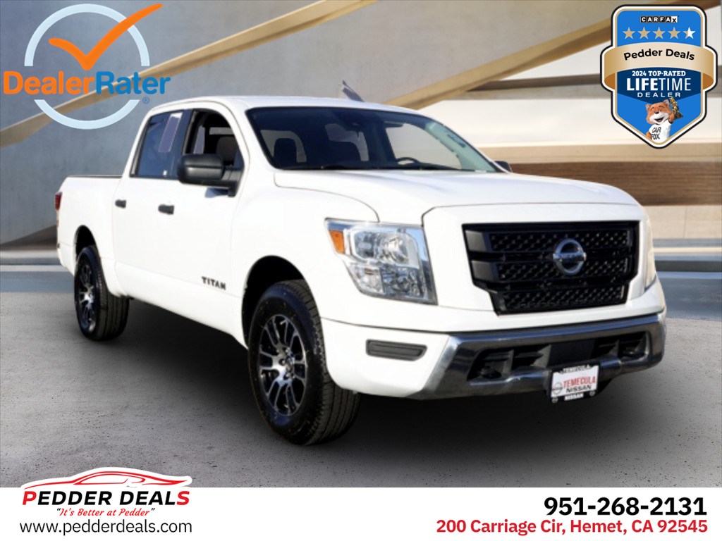 2022 Nissan Titan SV Crew Cab 4WD