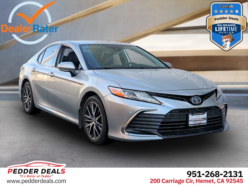 2022 Toyota Camry Hybrid XLE FWD