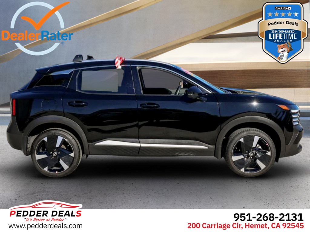 2025 Nissan Kicks SR FWD