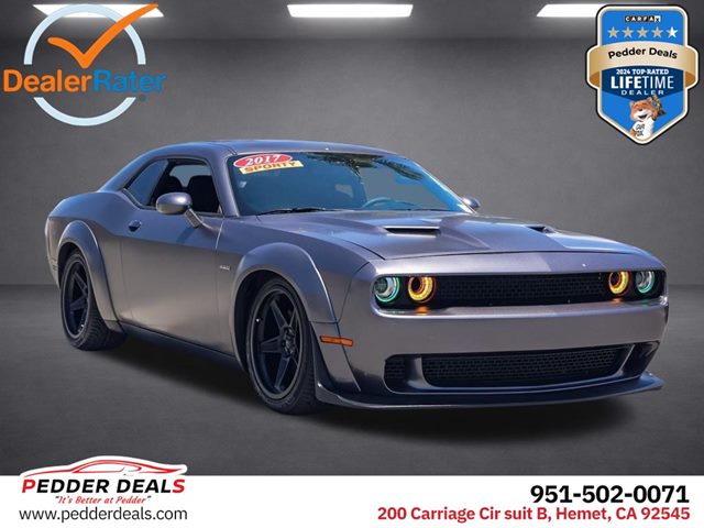 Pitch Black Clearcoat 2017 Dodge Challenger Coupe Rear-Wheel Drive Automatic