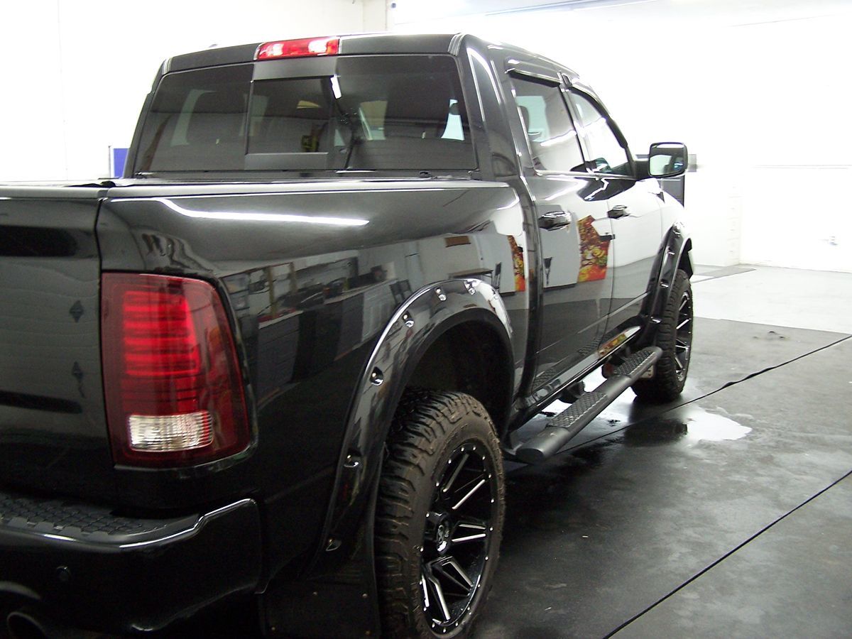 2017 Ram 1500 Sport photo 3