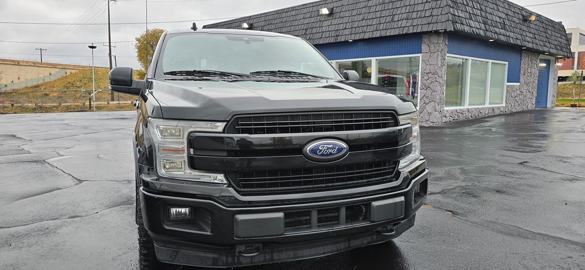 2018 Ford F-150 Lariat photo 2