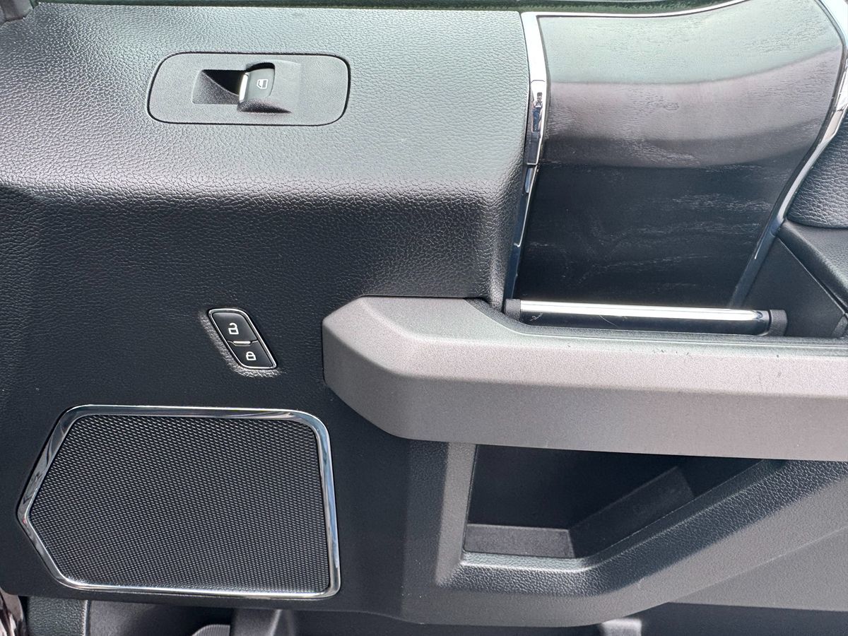 2018 Ford F-150 Platinum - Photo 28