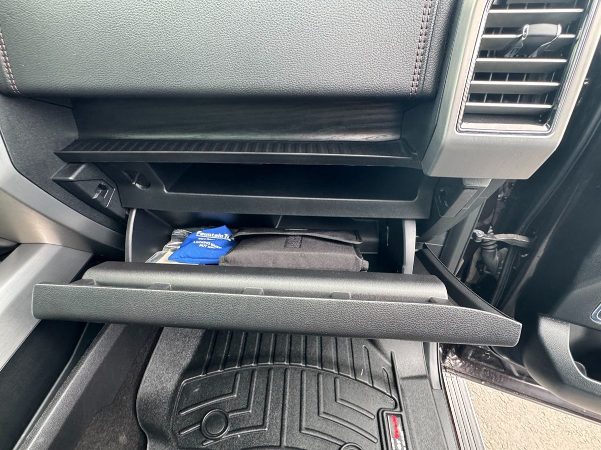 2018 Ford F-150 Platinum - Photo 32