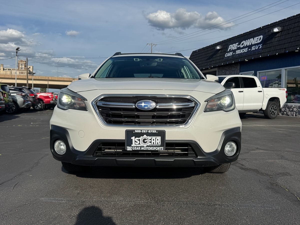 2019 Subaru Outback Limited - Photo 2