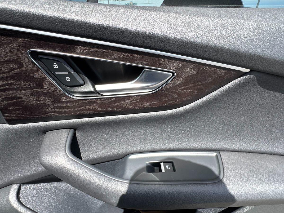 2021 Audi Q8 Premium - Photo 27