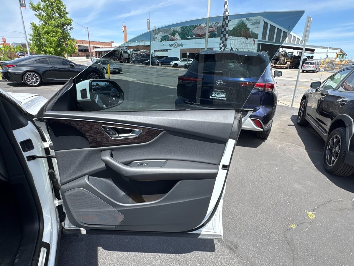 2021 Audi Q8 Premium - Photo 26