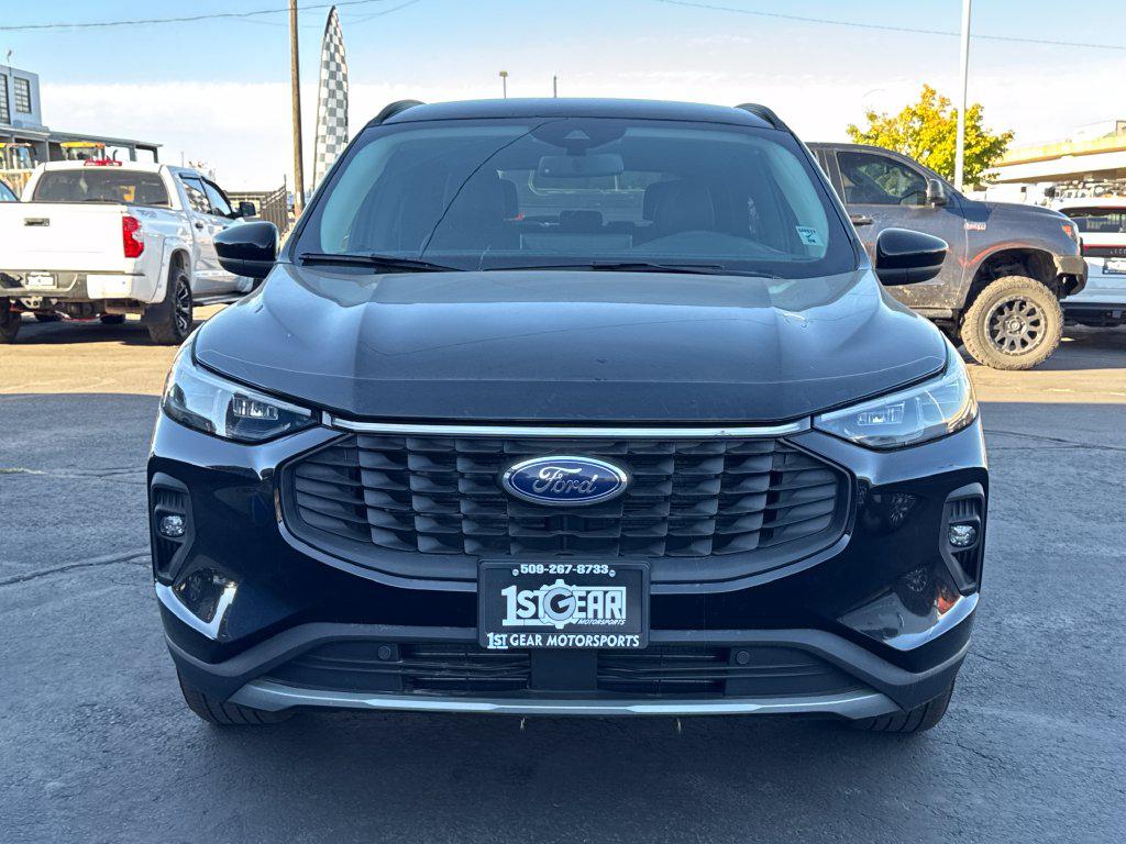 2025 Ford Escape Platinum - Photo 3
