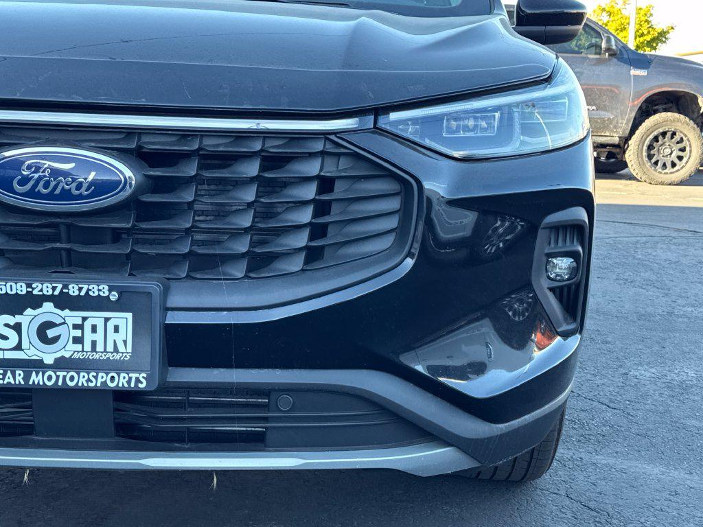 2025 Ford Escape Platinum - Photo 12