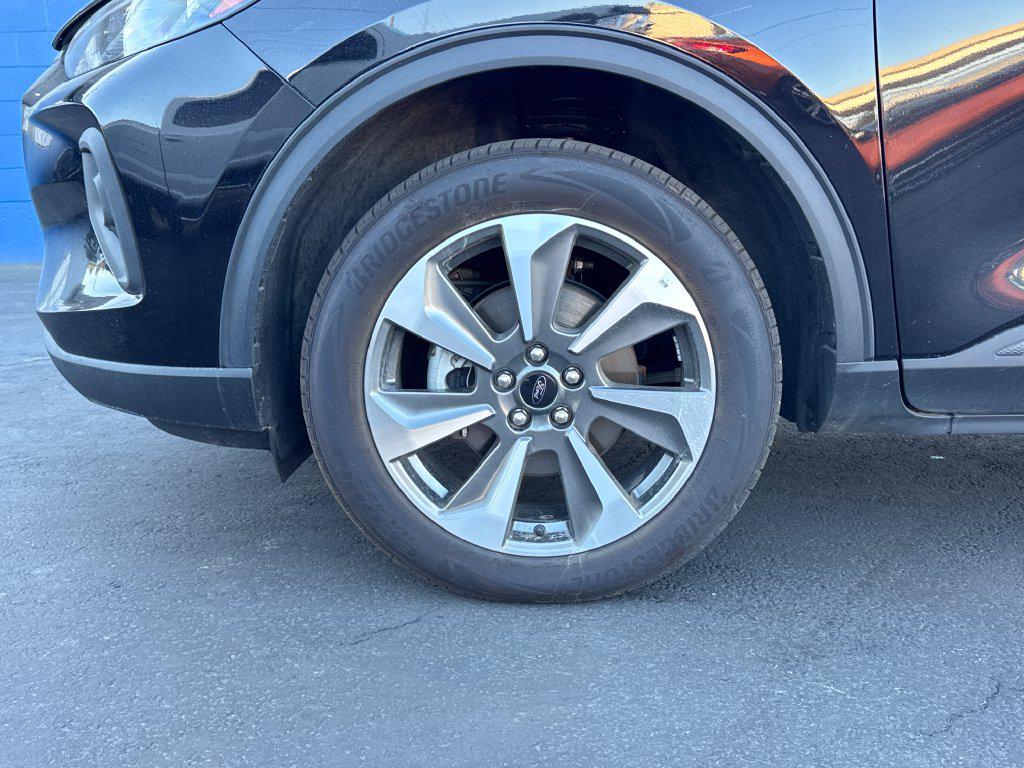 2025 Ford Escape Platinum - Photo 19
