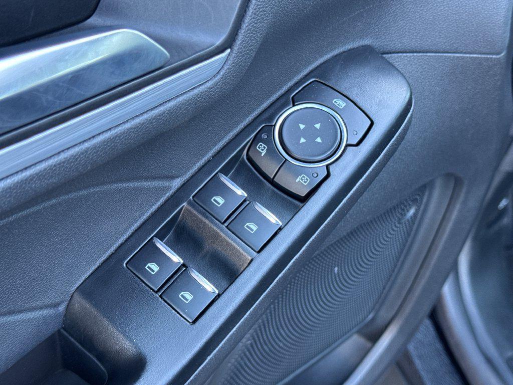 2025 Ford Escape Platinum - Photo 21