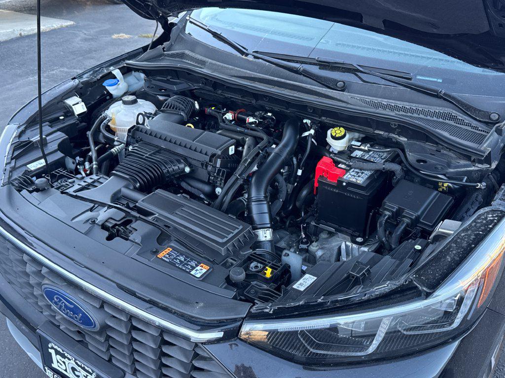 2025 Ford Escape Platinum - Photo 40