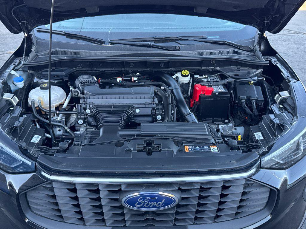 2025 Ford Escape Platinum - Photo 41