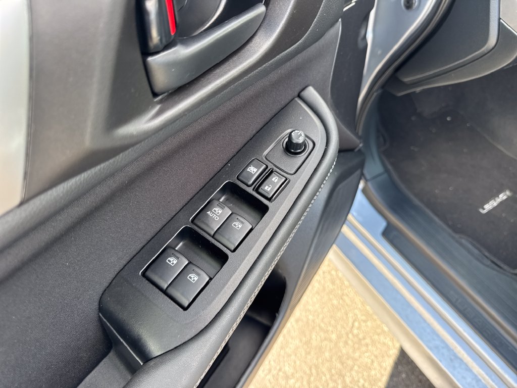 Subaru Legacy photo 15