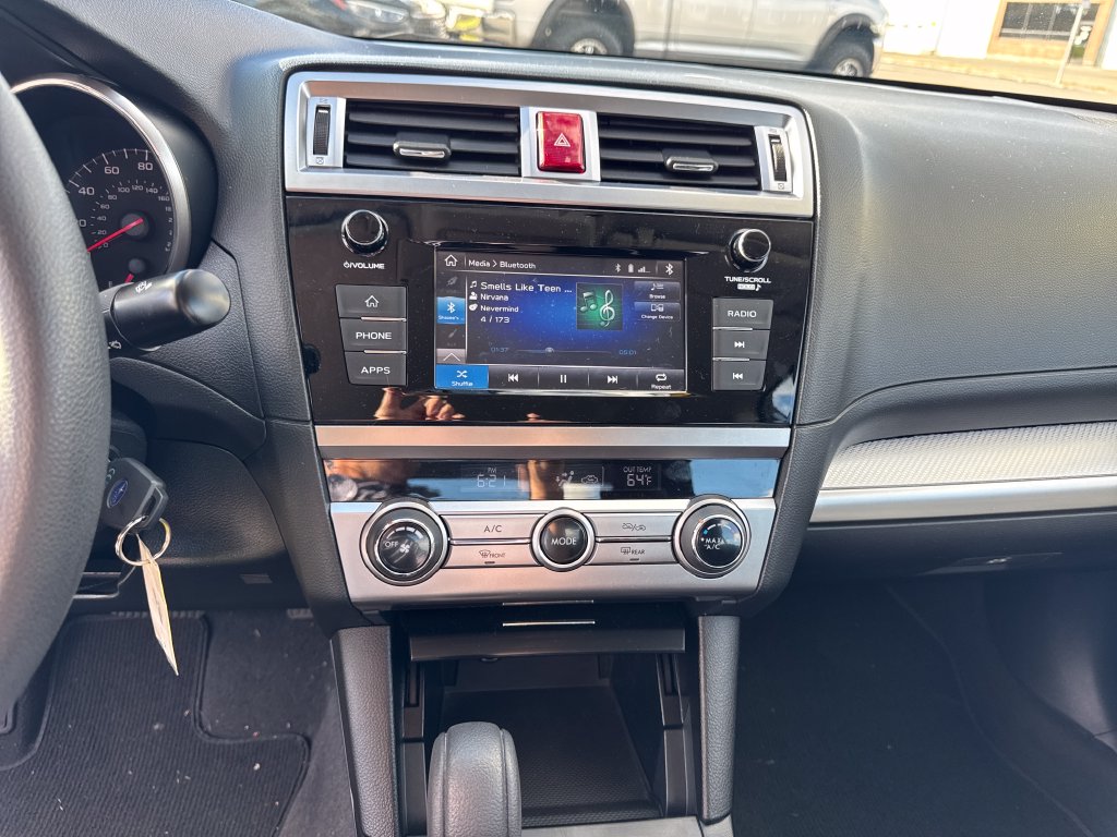 Subaru Legacy photo 22