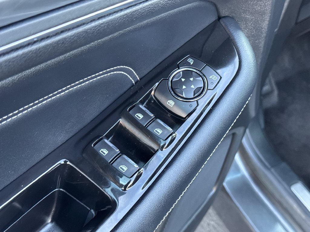 Ford Edge photo 21