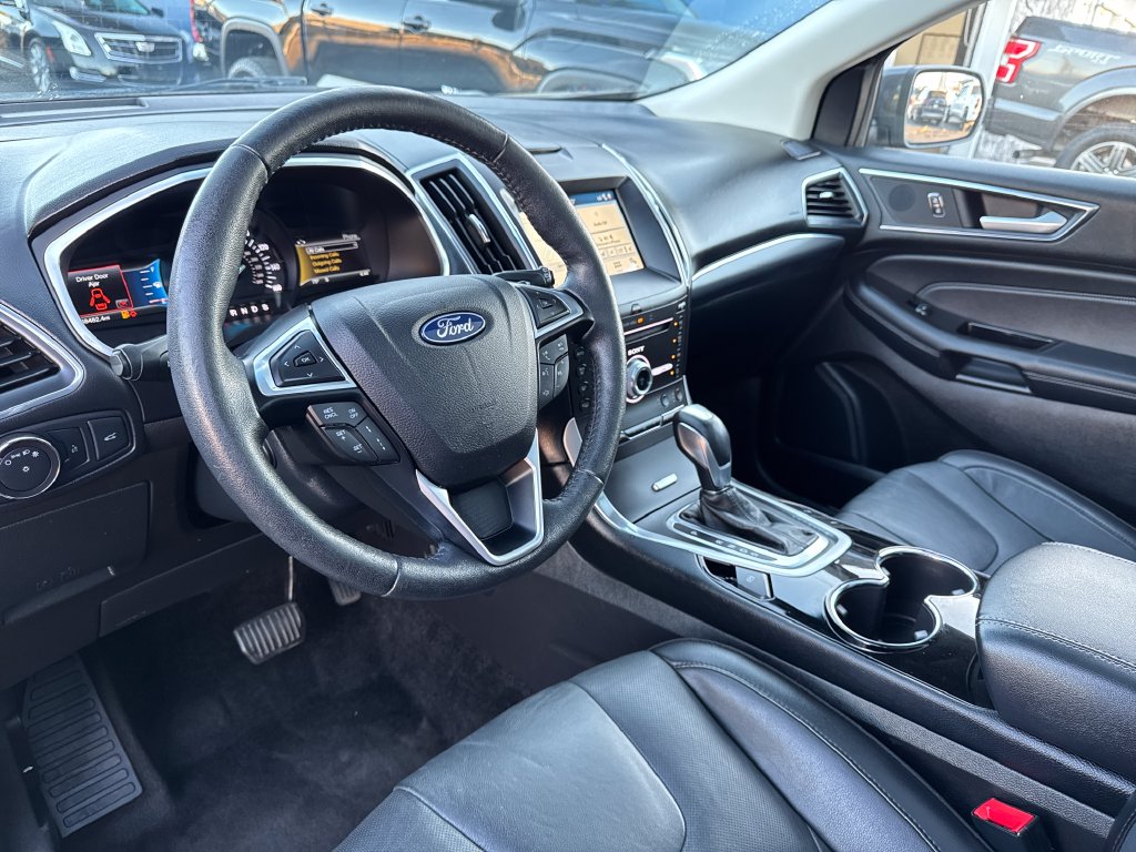 Ford Edge photo 23