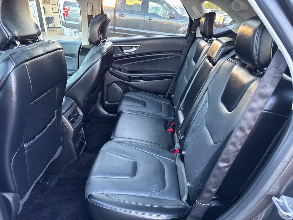 Ford Edge photo 32