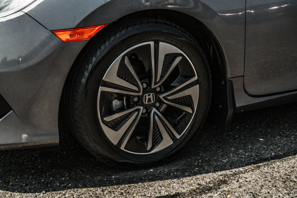 Honda Civic photo 18