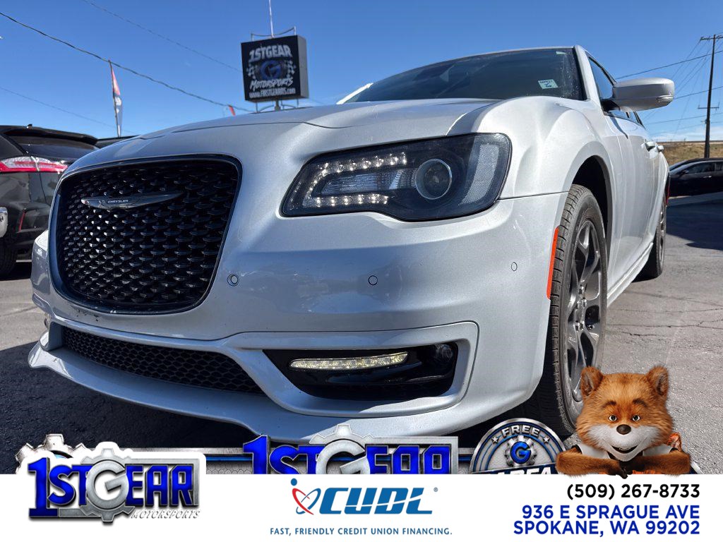 2022 Chrysler 300 300 Touring L