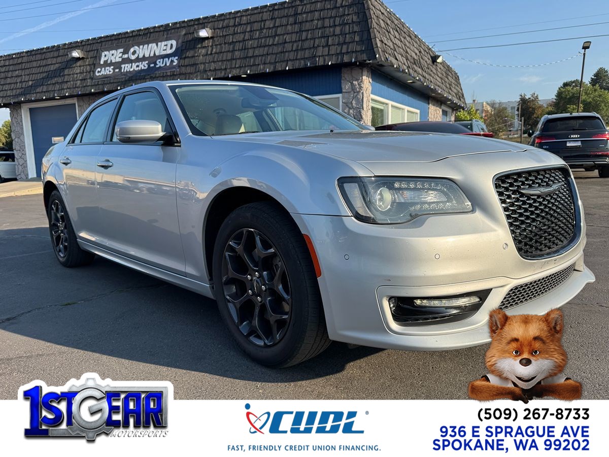 2022 Chrysler 300 300 Touring L