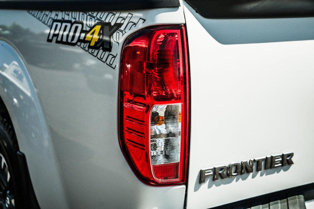 Nissan Frontier photo 17