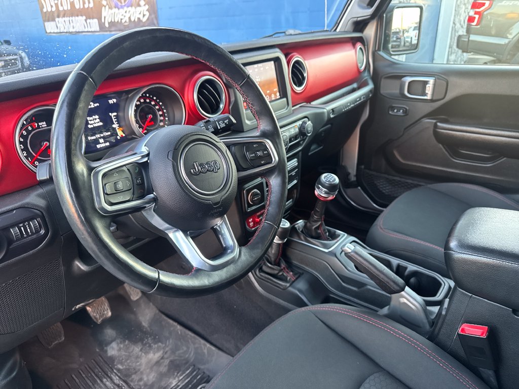 Jeep Wrangler photo 23