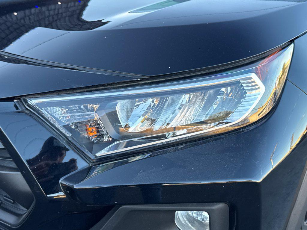 Toyota RAV4 photo 16