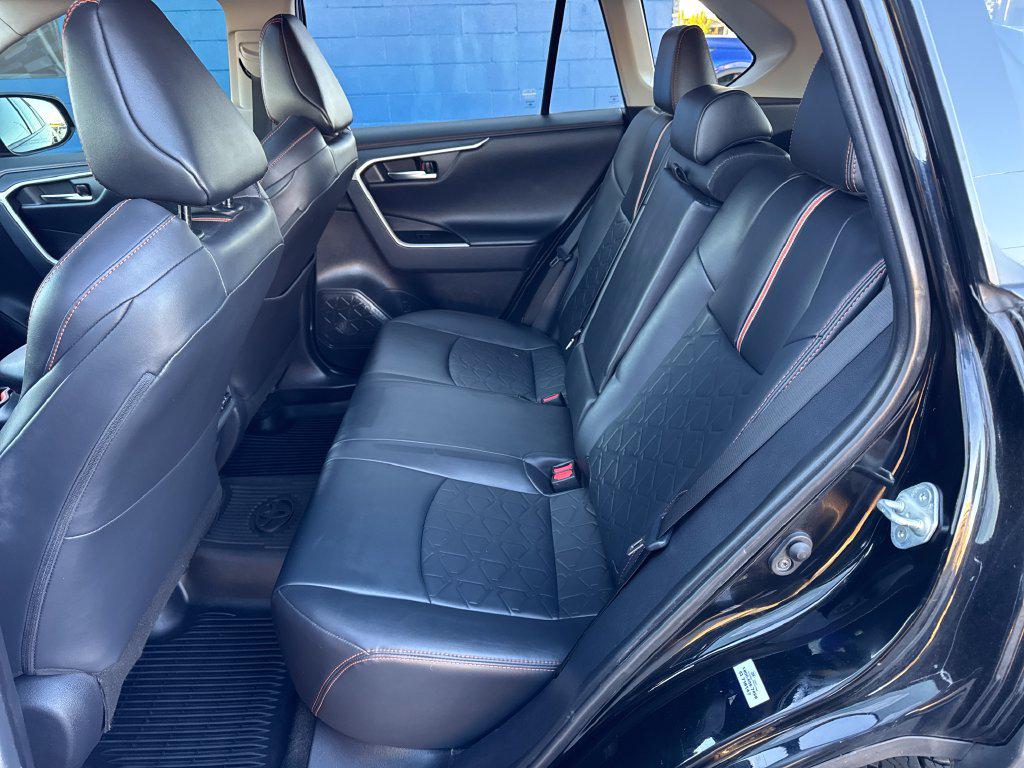 Toyota RAV4 photo 32