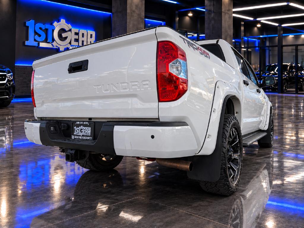 Toyota Tundra photo 11