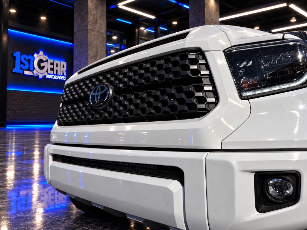 Toyota Tundra photo 14
