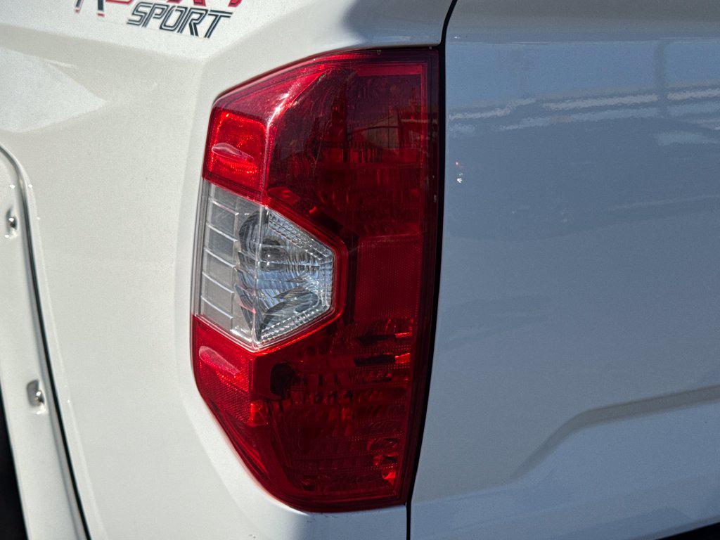 Toyota Tundra photo 17