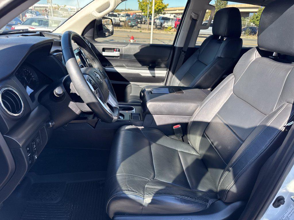 Toyota Tundra photo 22