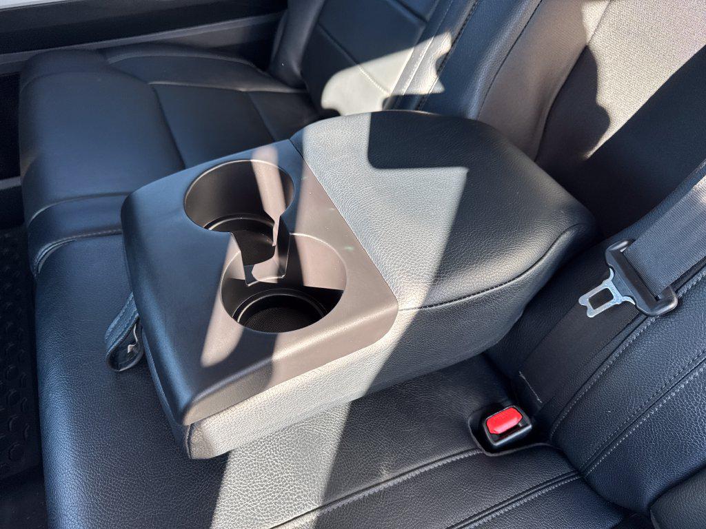 Toyota Tundra photo 33