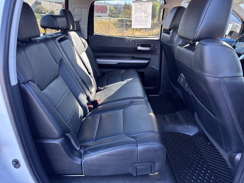 Toyota Tundra photo 36