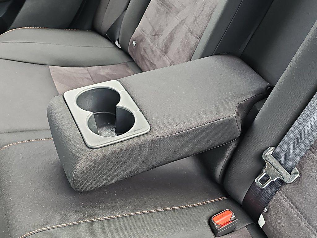 Nissan Sentra photo 32