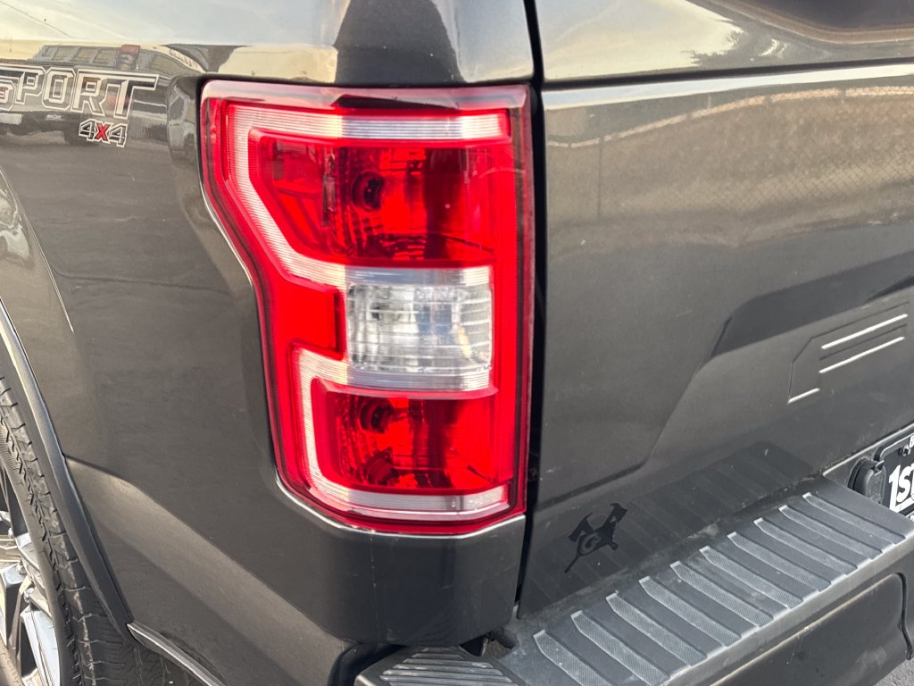 Ford F-150 photo 17
