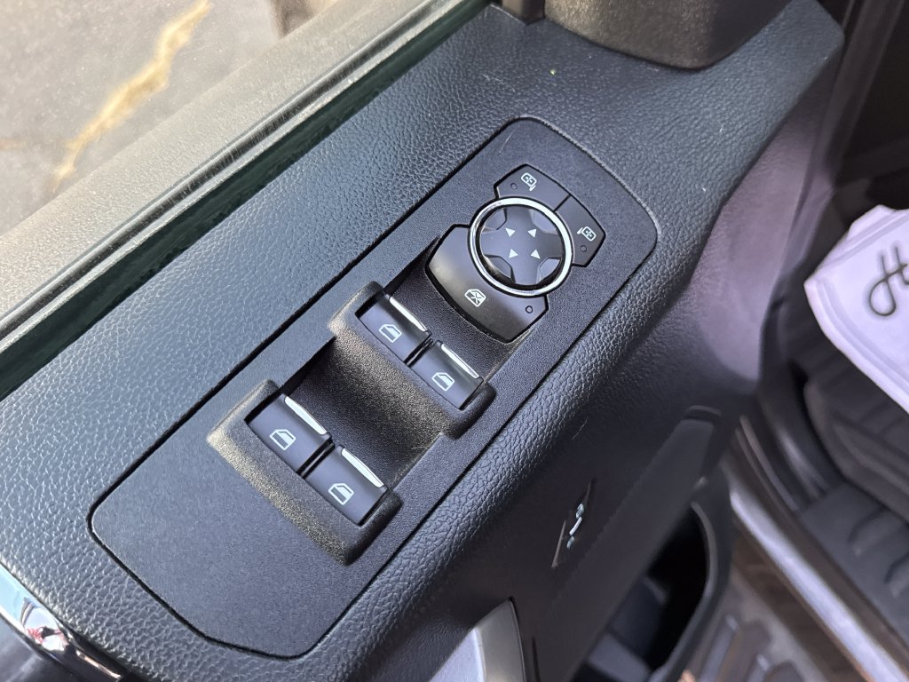 Ford F-150 photo 21