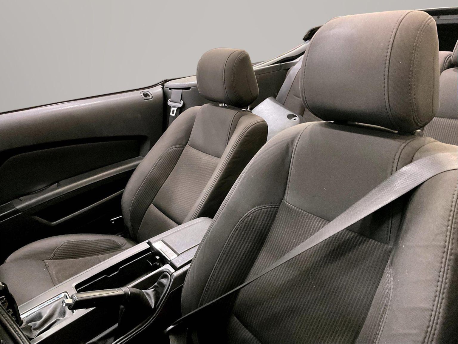 2013 Ford Mustang GT - Photo 20