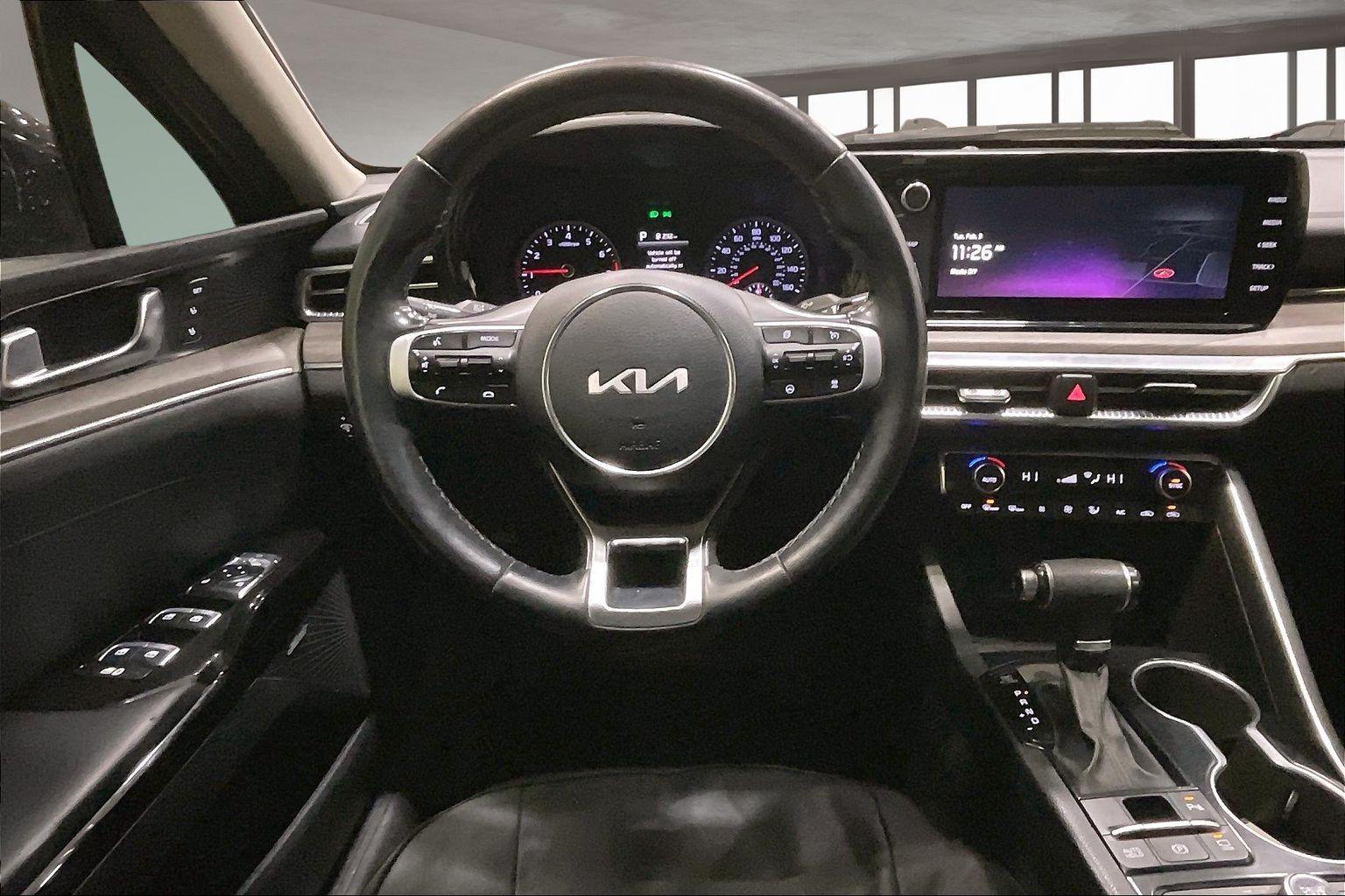 2023 Kia K5 EX - Photo 5