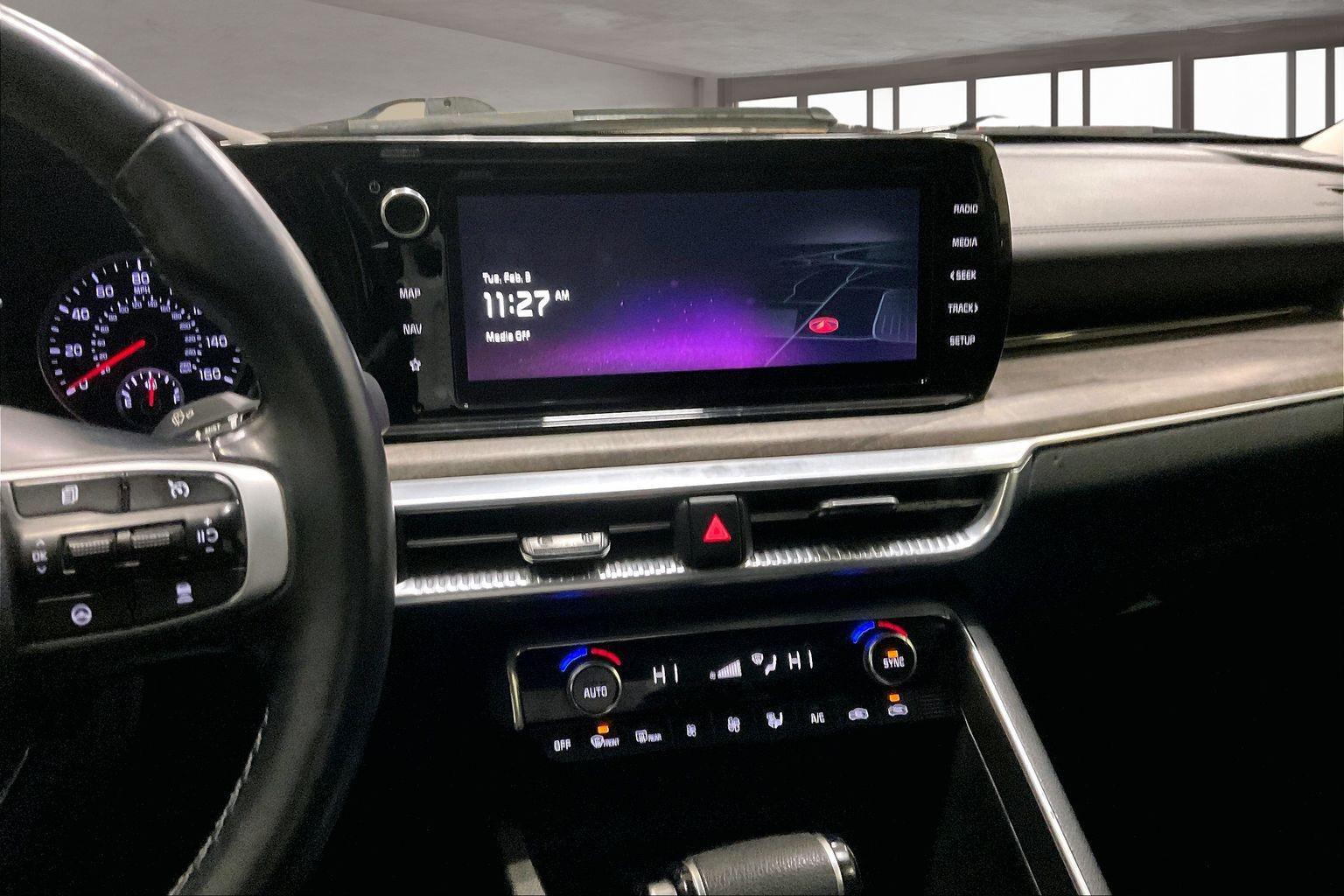 2023 Kia K5 EX - Photo 6