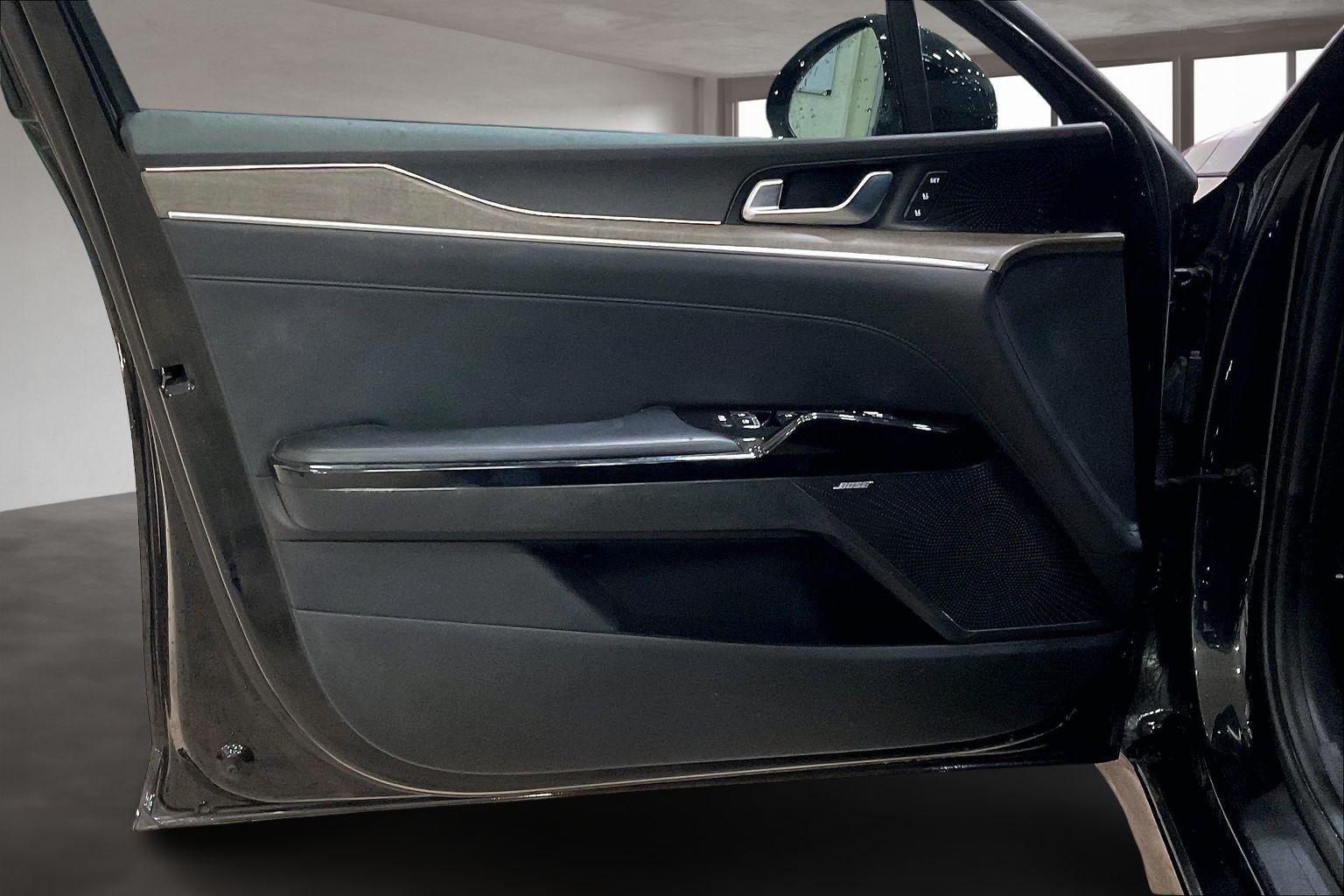 2023 Kia K5 EX - Photo 22