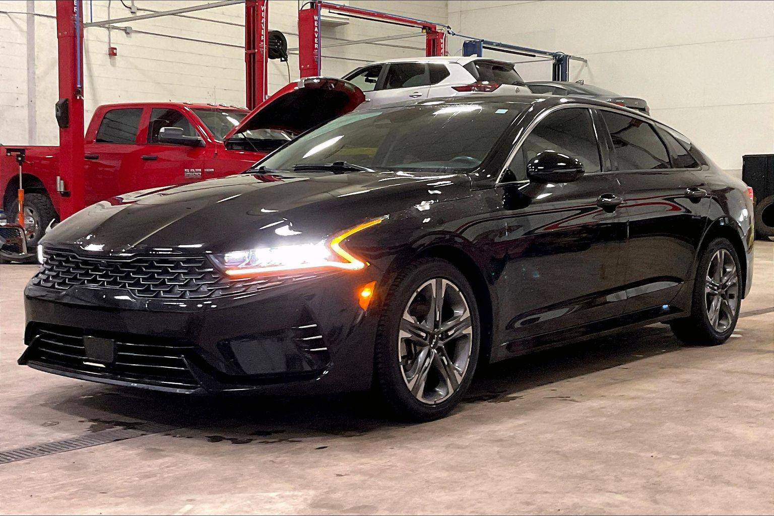 2023 Kia K5 EX - Photo 34