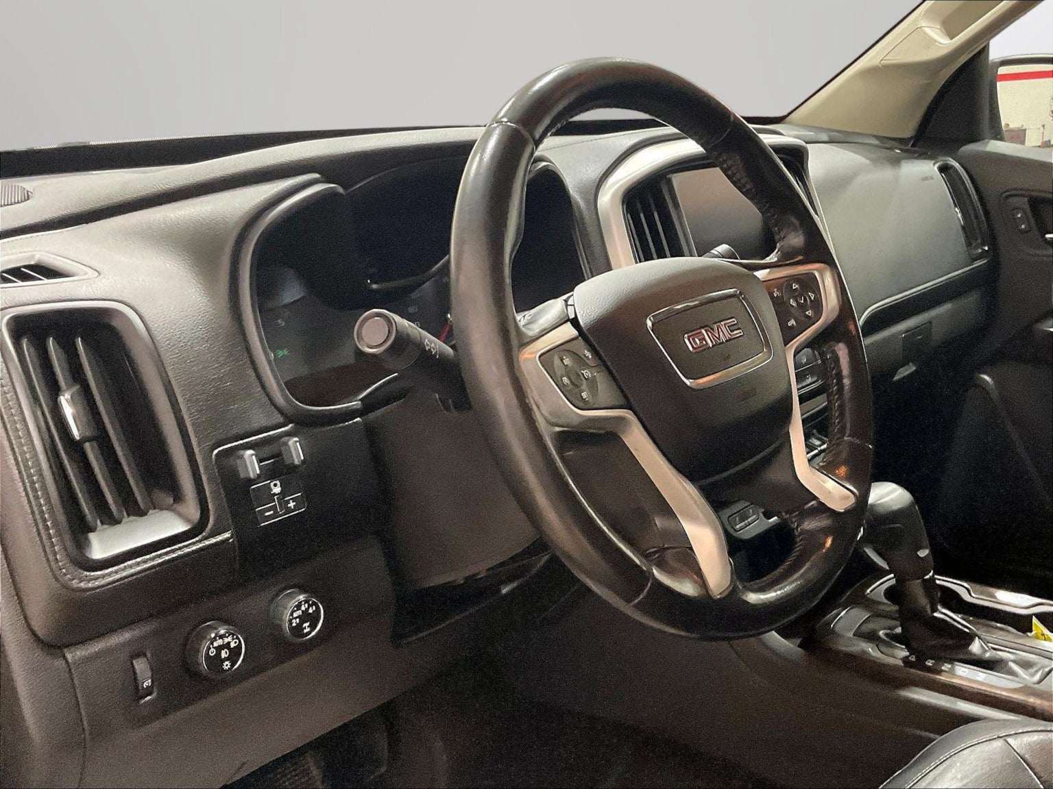 2016 GMC Canyon SLT - Photo 14