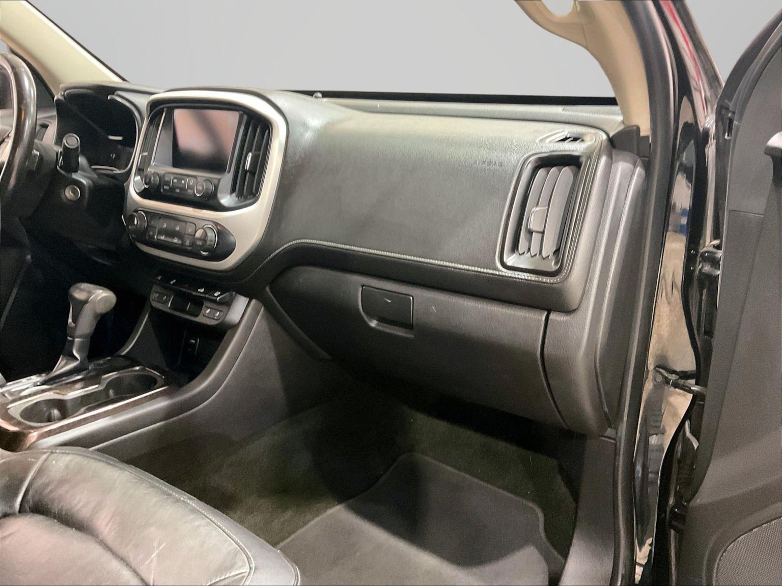 2016 GMC Canyon SLT - Photo 17