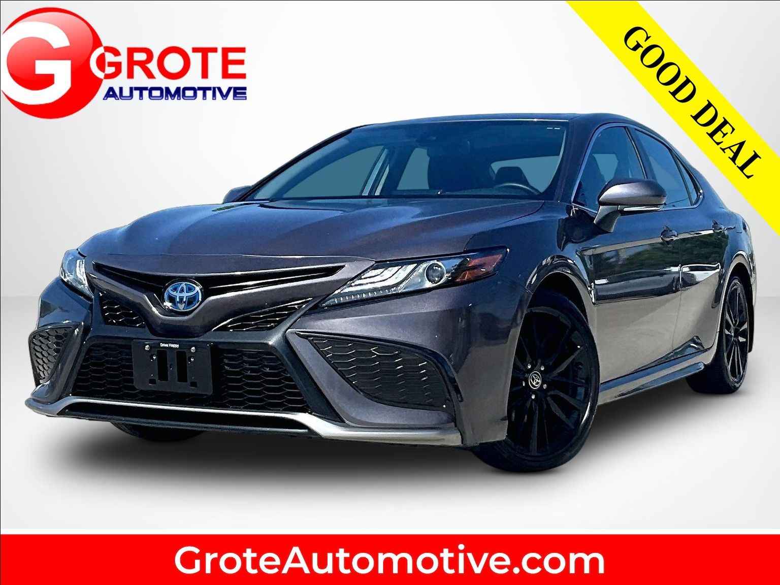 2022 Toyota Camry Hybrid XSE